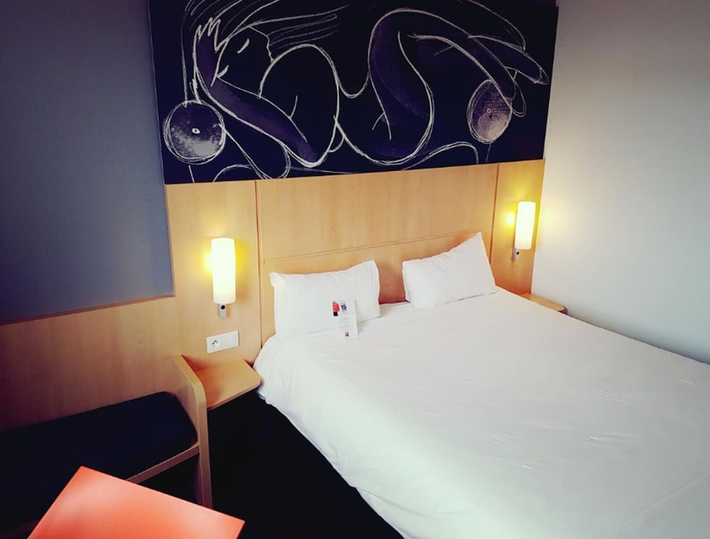 Ibis Clermont Ferrand Nord Riom 14/45
