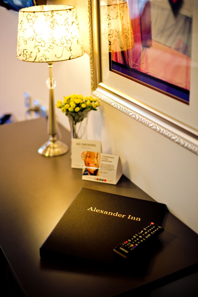 Quality Suites Alexander Inn 43/54