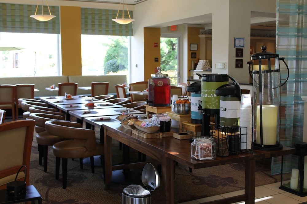 Hilton Garden Inn Addison, IL 39/43