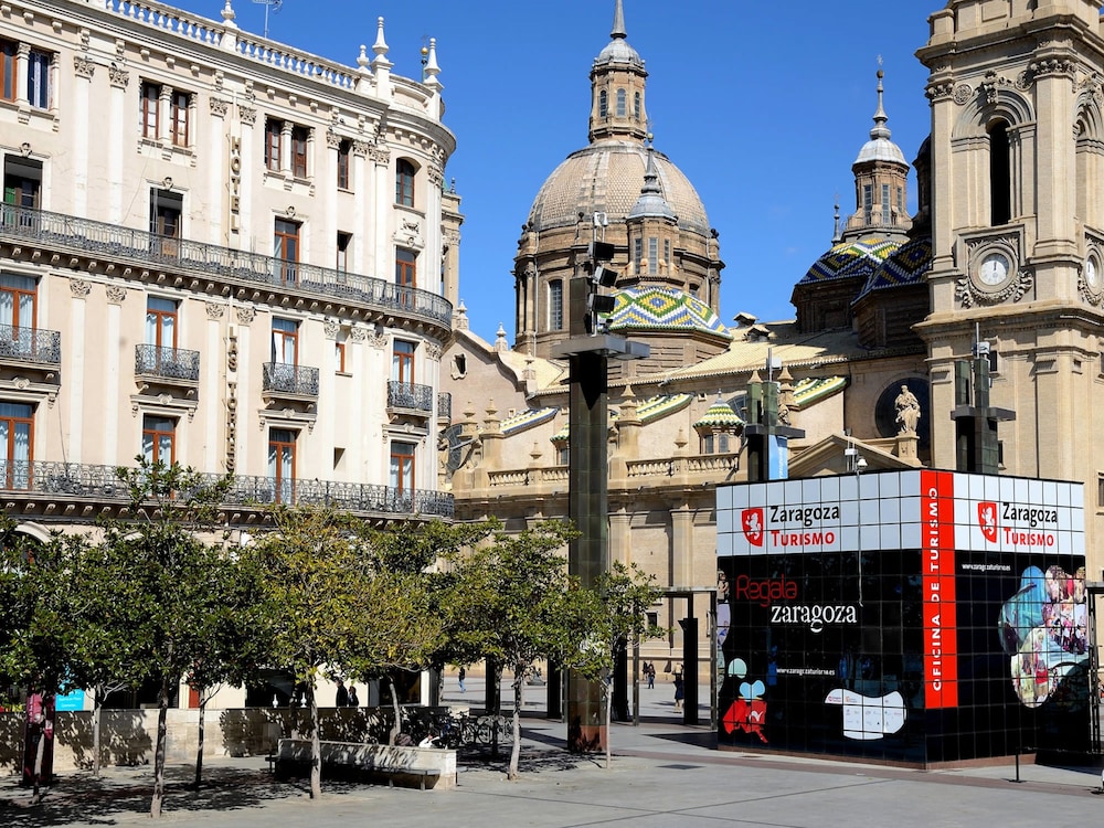 Hotel Pilar Plaza Zaragoza 57/66