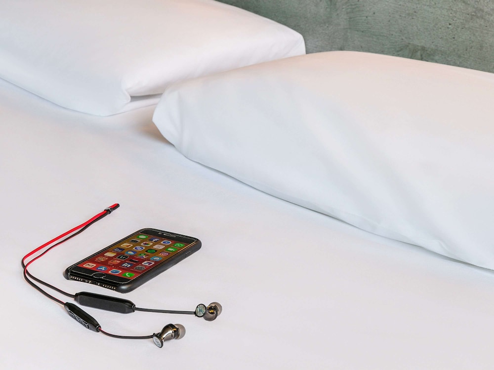Ibis Budget Bordeaux Centre Gare Saint Jean 32/72