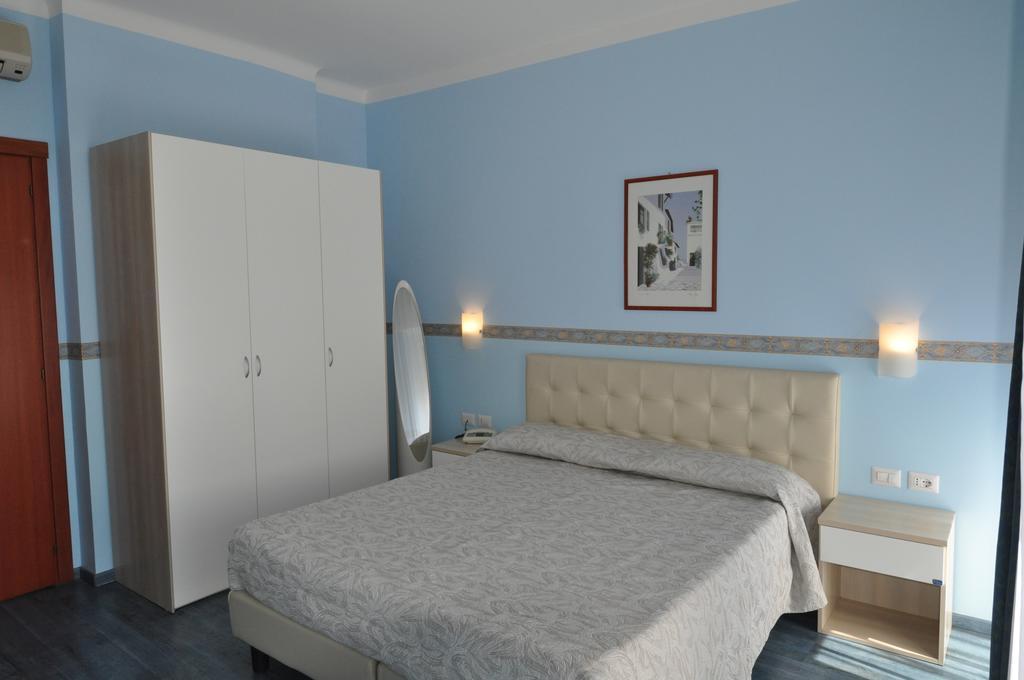 Hotel Sole Mare 10/24