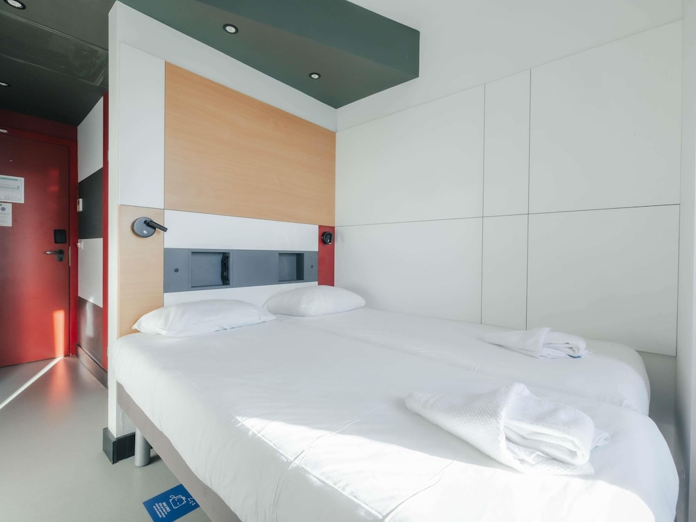 Ibis Budget Brugge Jabbeke 25/68