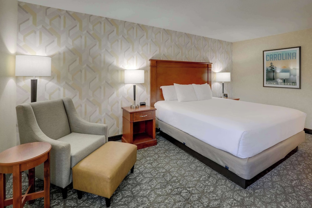 Drury Inn & Suites Charlotte University Place 11/50