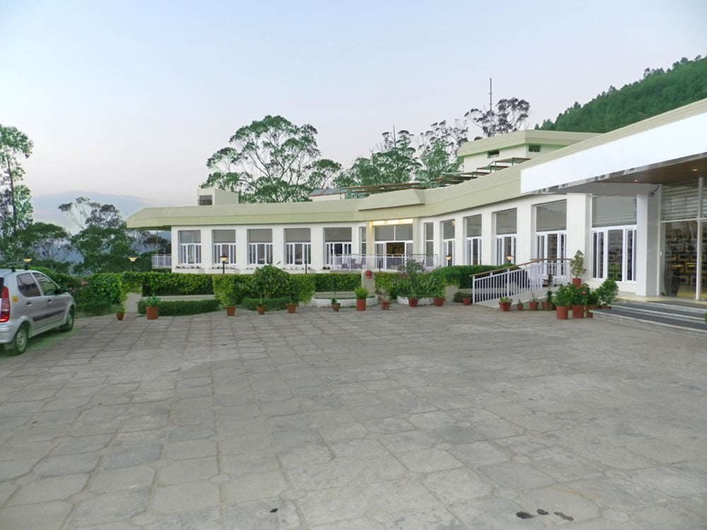 Sinclairs Retreat Ooty 57/66