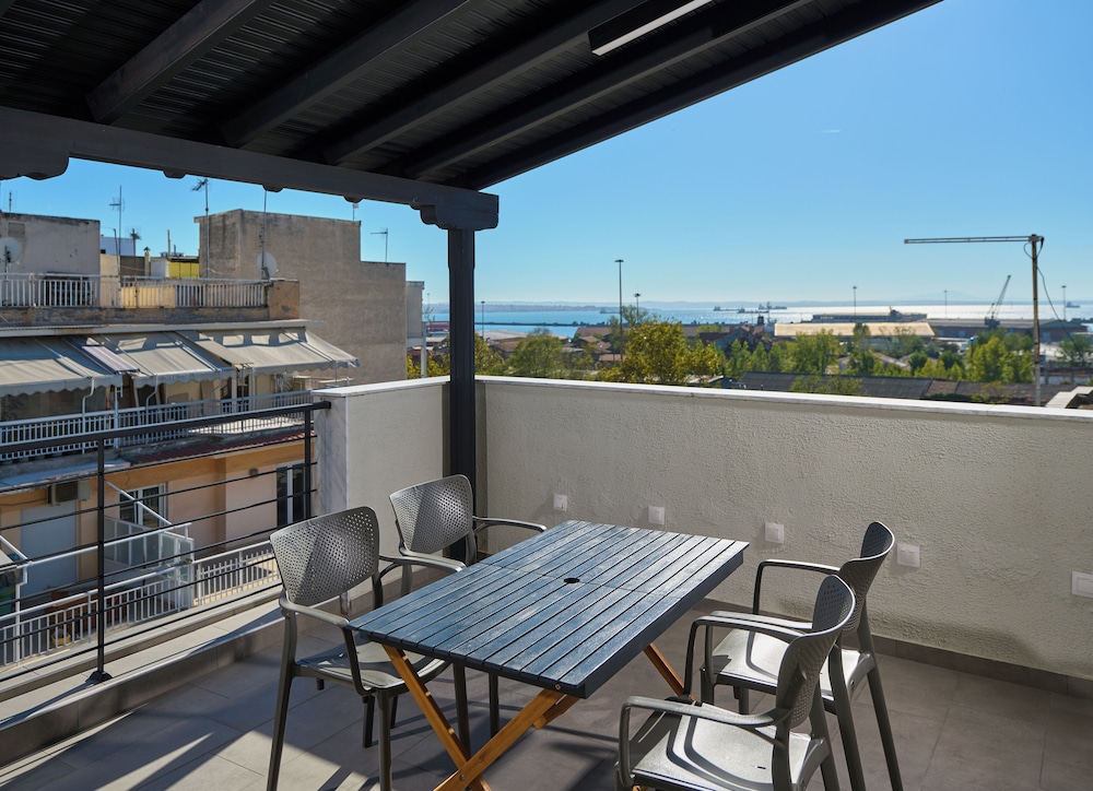 Urban Elephant Suites 21/24