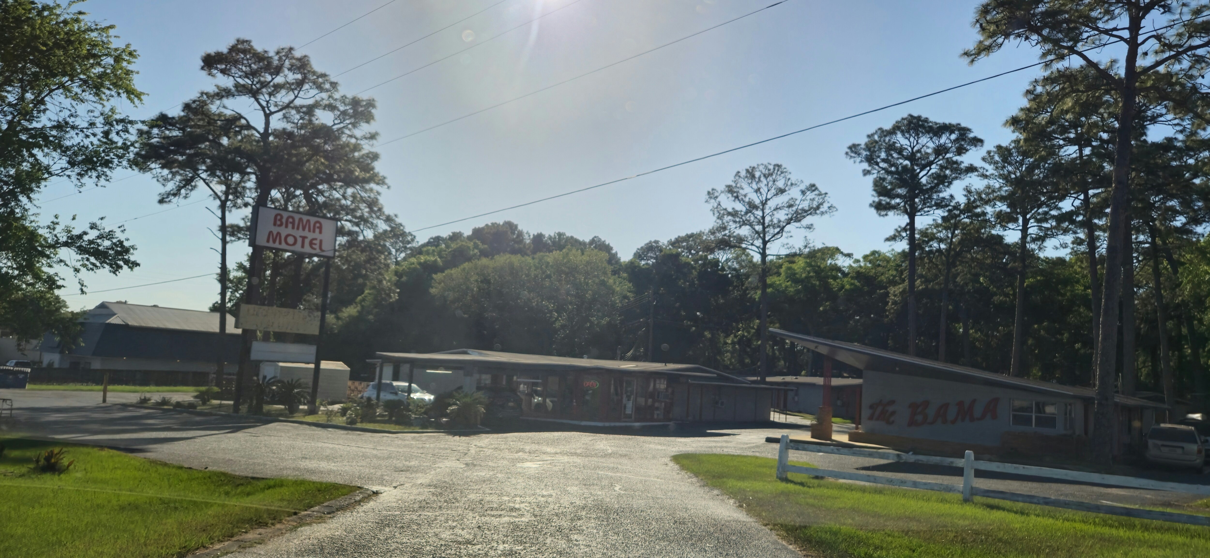 Bama Motel Mobile I-65 & US-90 44/48