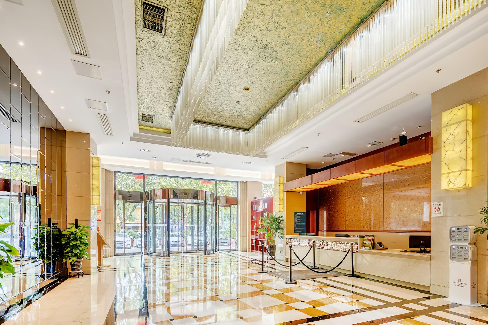 Rezen Hotel Fortune Jiaxing 5/22