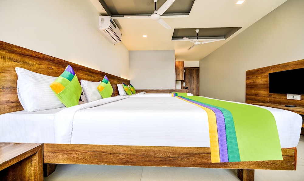 Treebo Shree Sai Suites 19/32