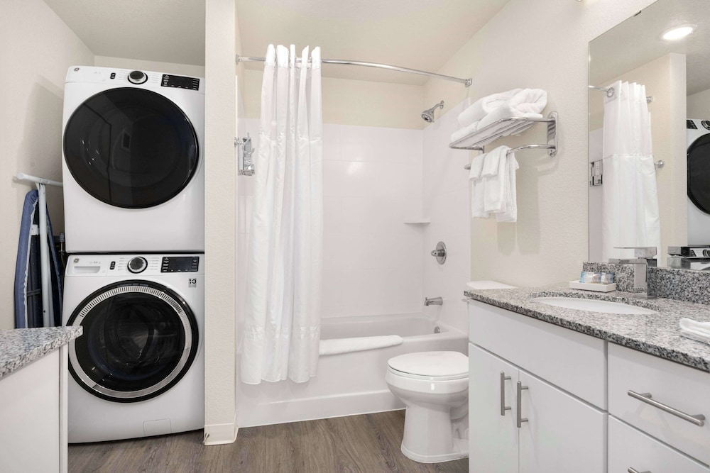 WaterWalk Extended Stay by Wyndham Minneapolis - Plymouth 61/62