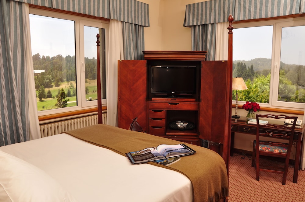 Llao Llao Hotel and Resort Golf SPA 25/83