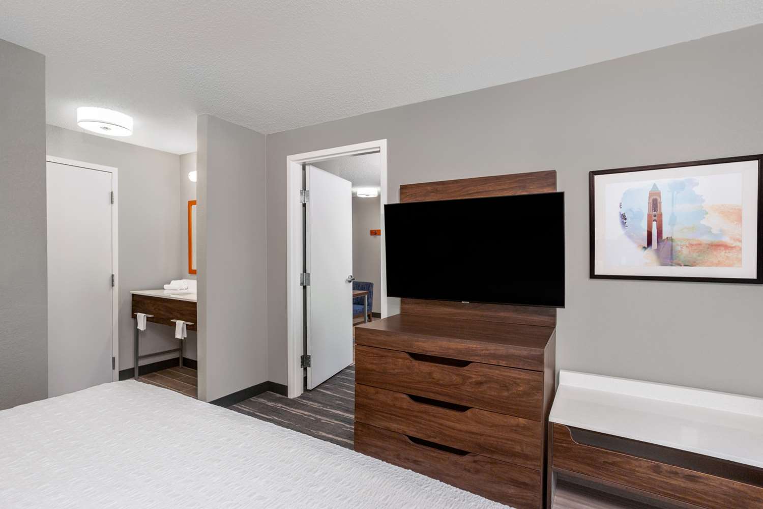 1 Bedroom, Suite, King Bed, Sofa