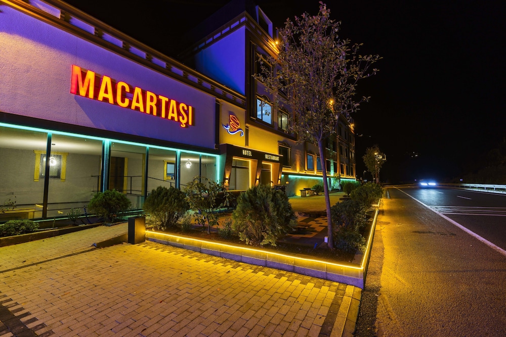 MacarTasi hotel 45/50