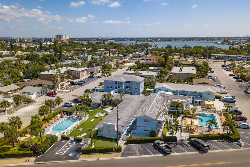 The Villas at St Pete Beach 34/50