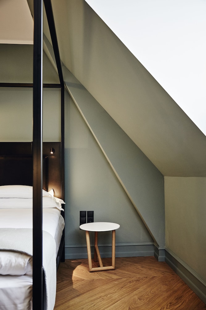 Nobis Copenhagen 17/56