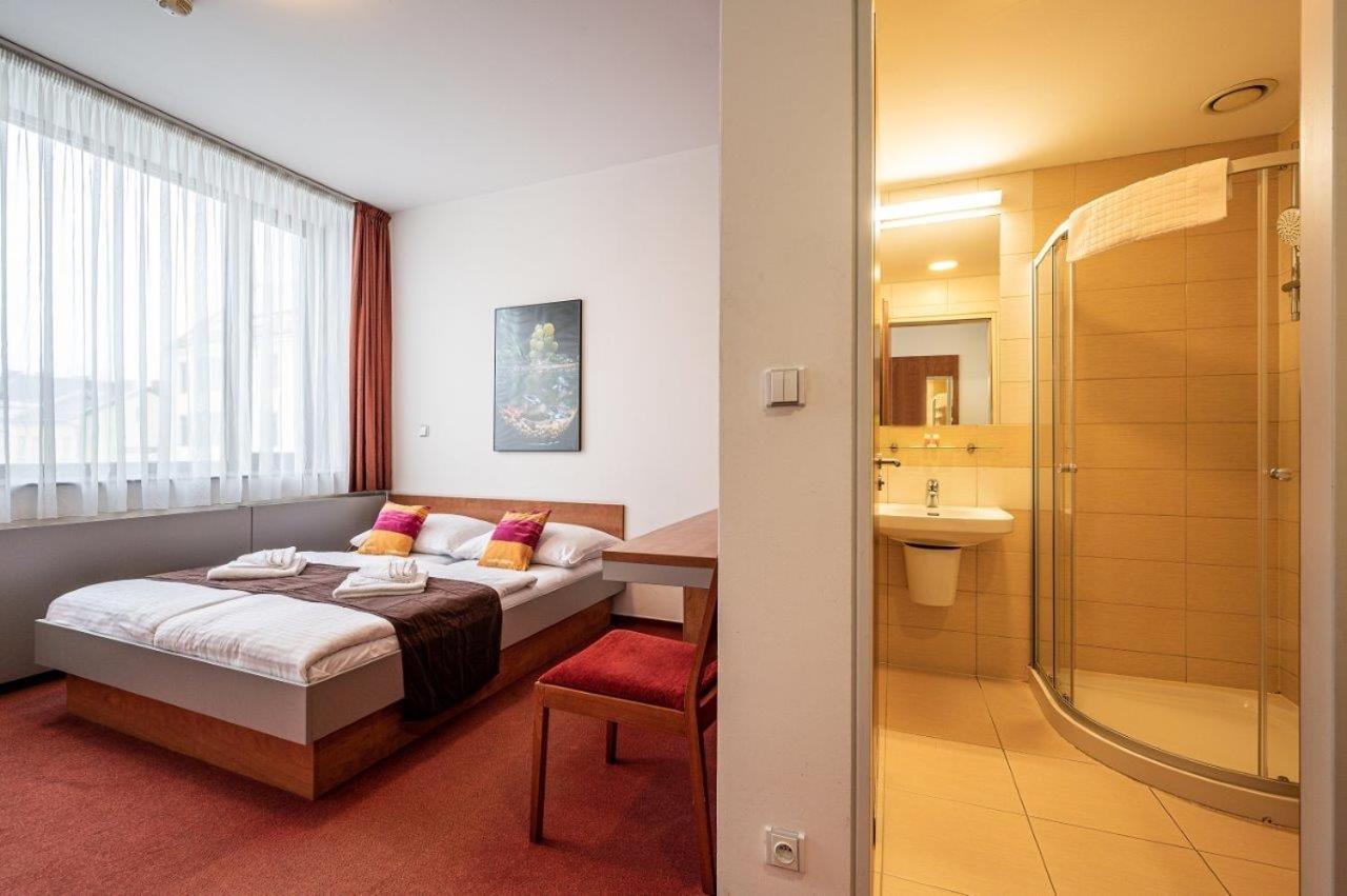 Hotel Ruby Blue 20/65
