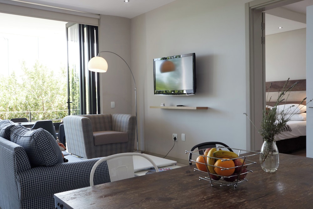 The Lakes Boutique Lodge 33/50