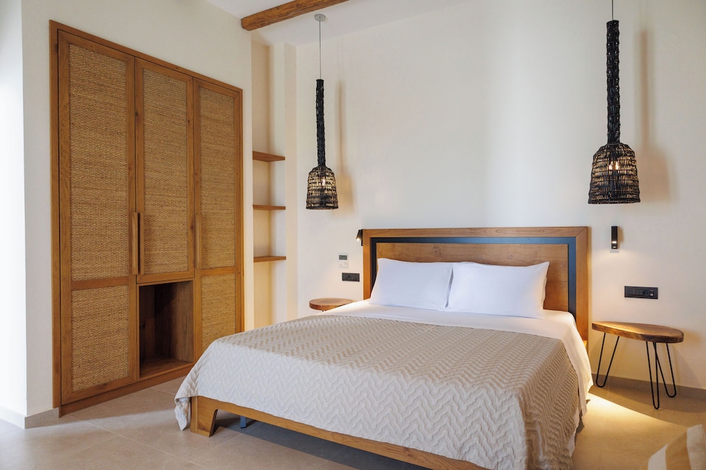 2 BEDROOMS, SUITE, SEA VIEW, PRIVATE POOL
