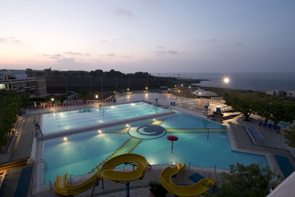 Corvino Resort 5/50