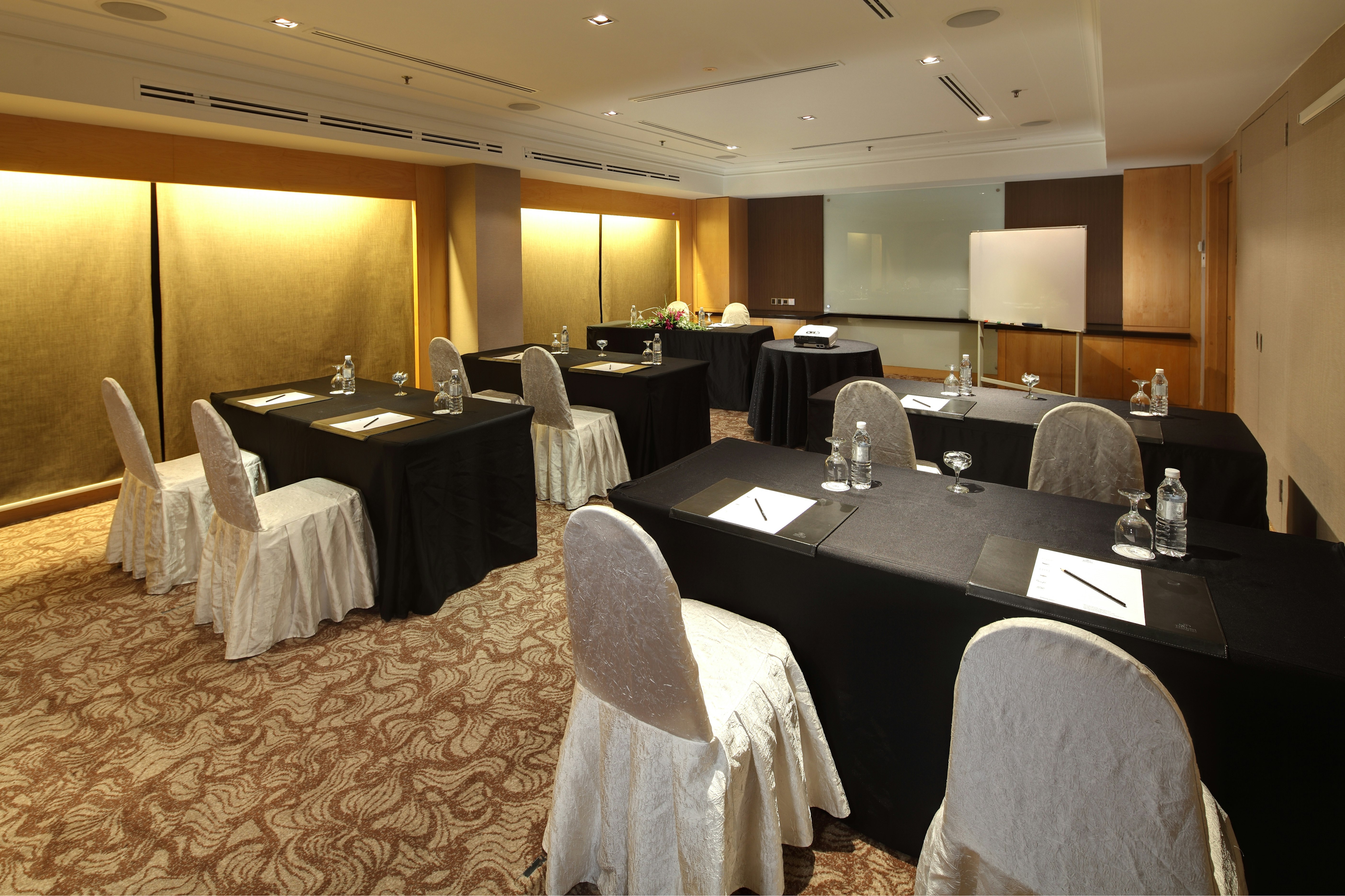 Hilton Petaling Jaya 48/56