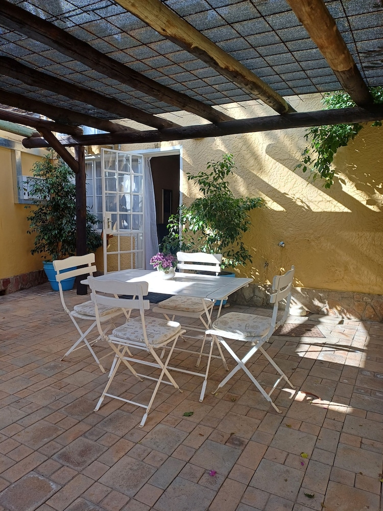Capbon Guesthouse 18/50