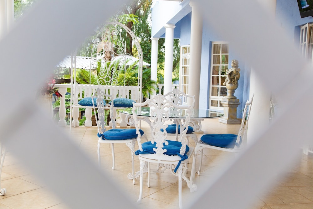 The Angels Place Boutique Hotel 30/38