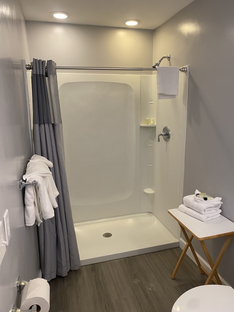 The Taber Inne Suites 55/55