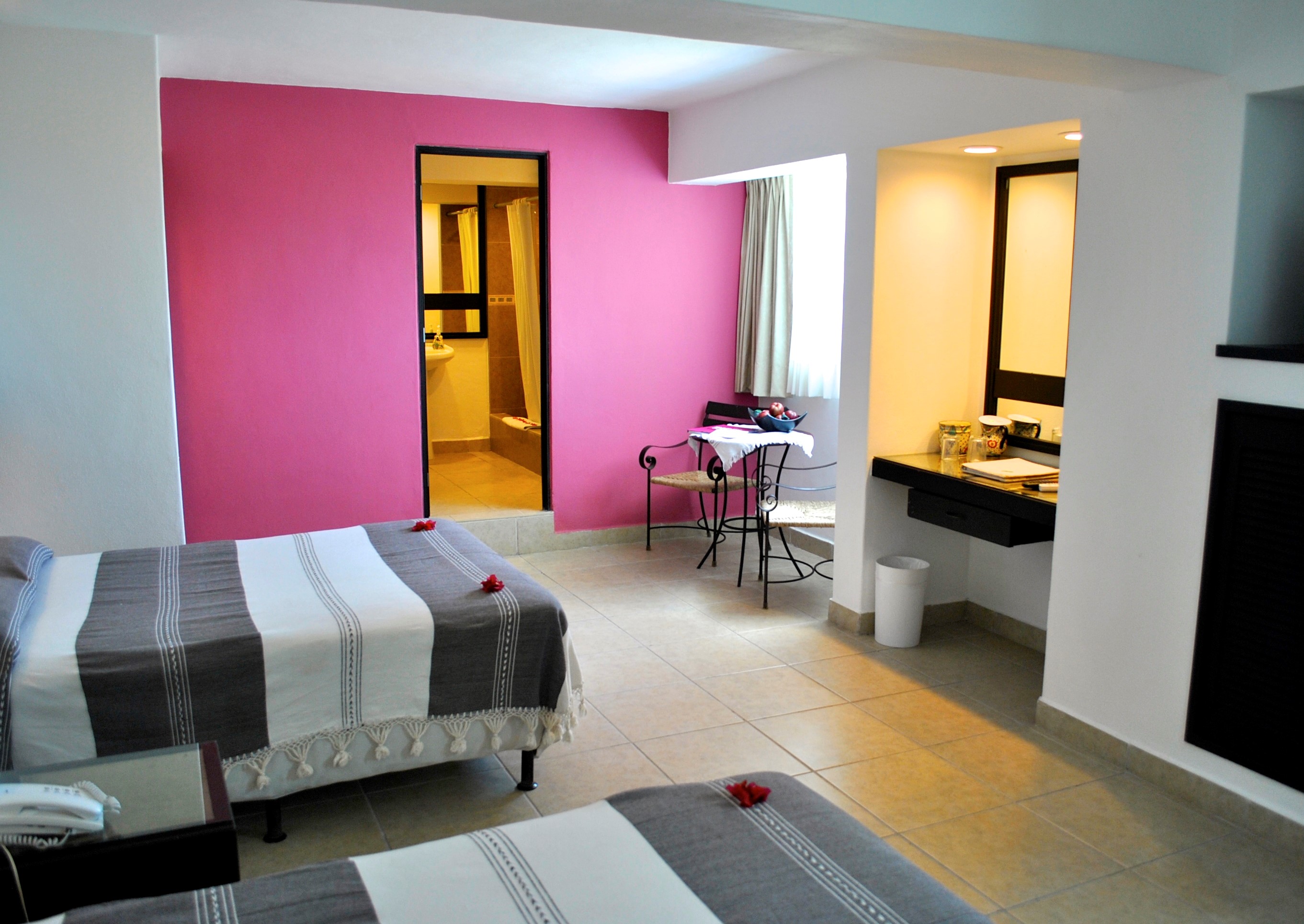 Jungle, 2 Double Beds