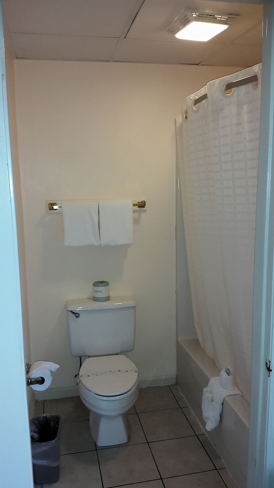 Mountain Valley Inn Dillard 60/62