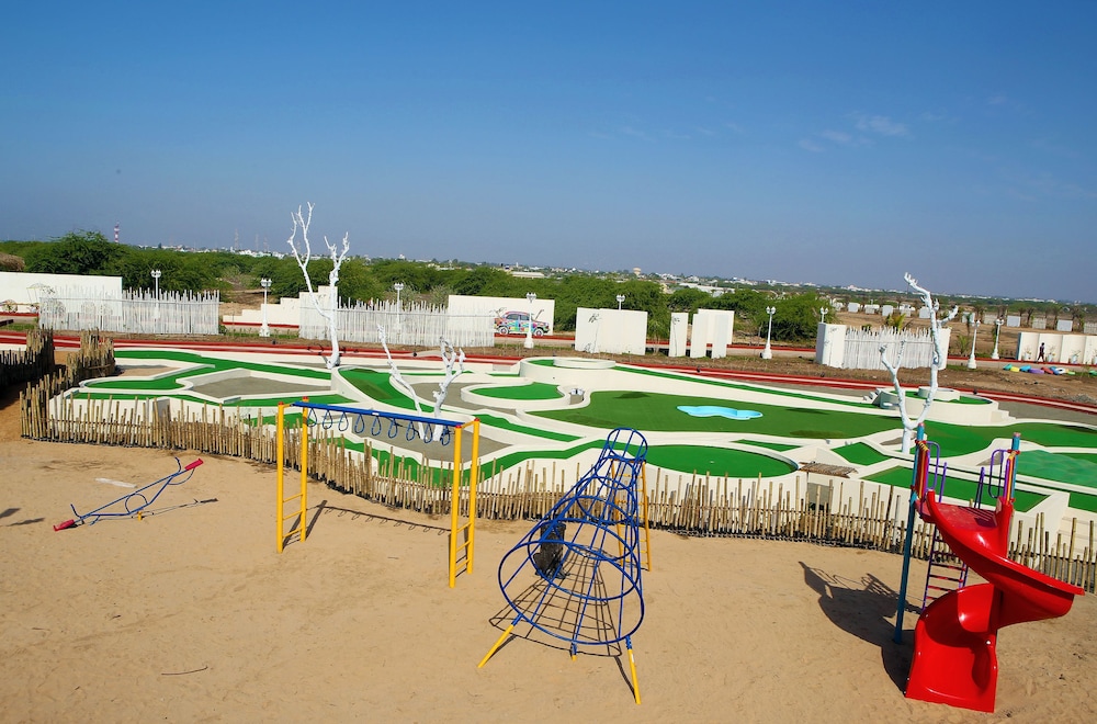 Serena Beach Resort 33/50