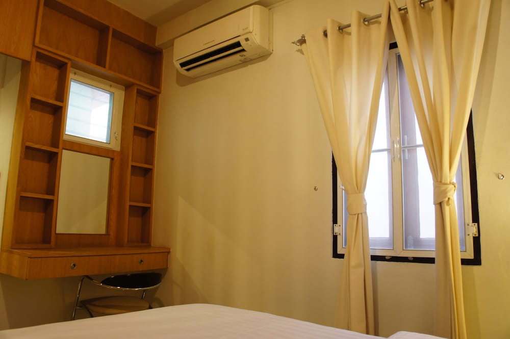 Ratchadamnoen Residence 47/75