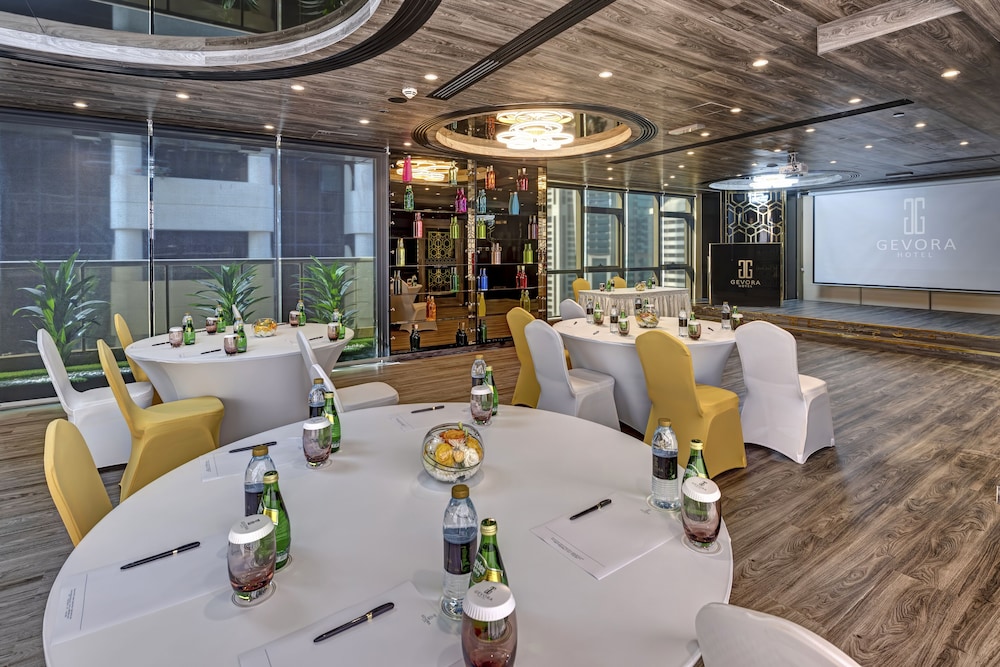 Gevora Hotel 66/74