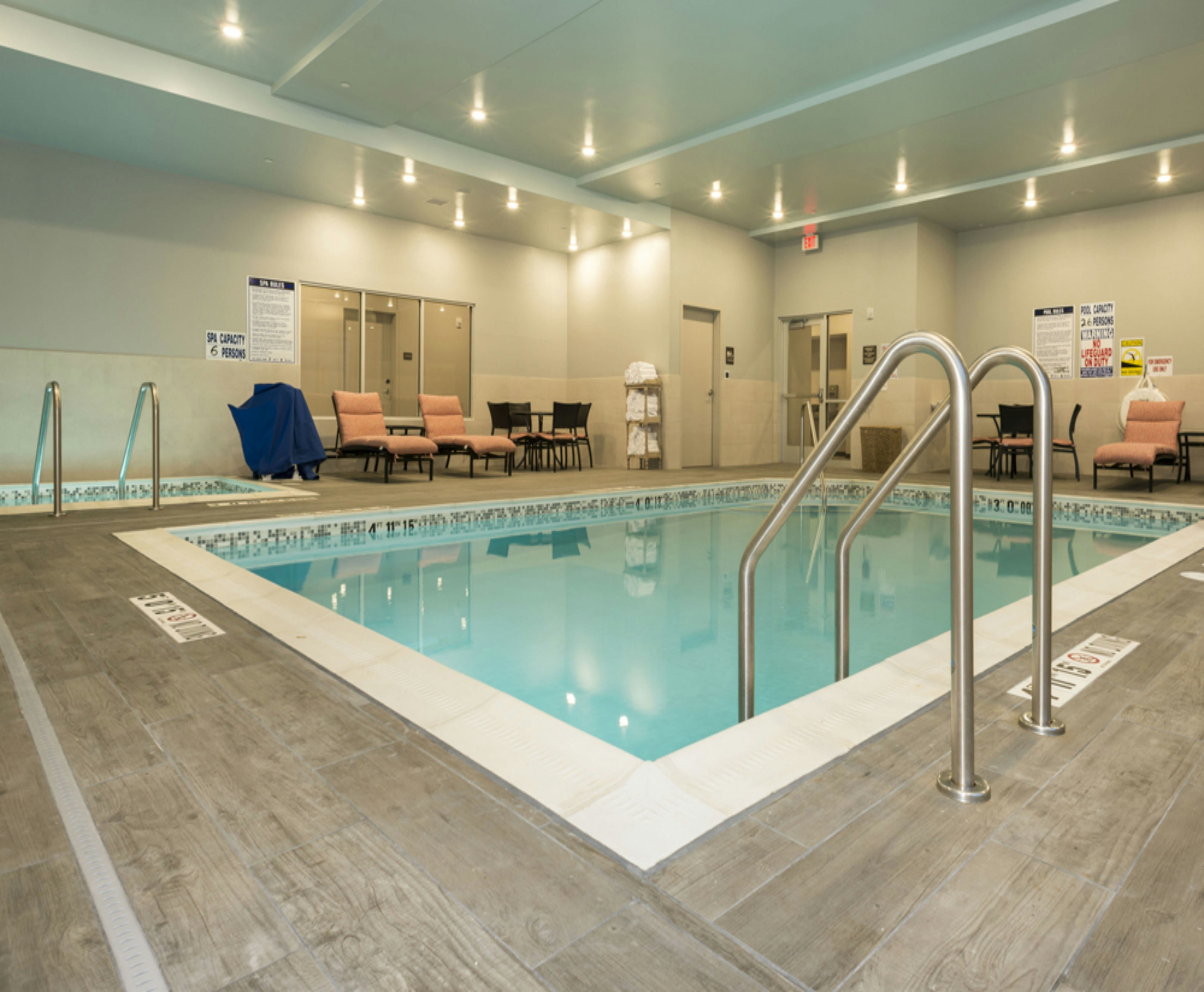 Hampton Inn Suites Minneapolis University Area Mn 7/20