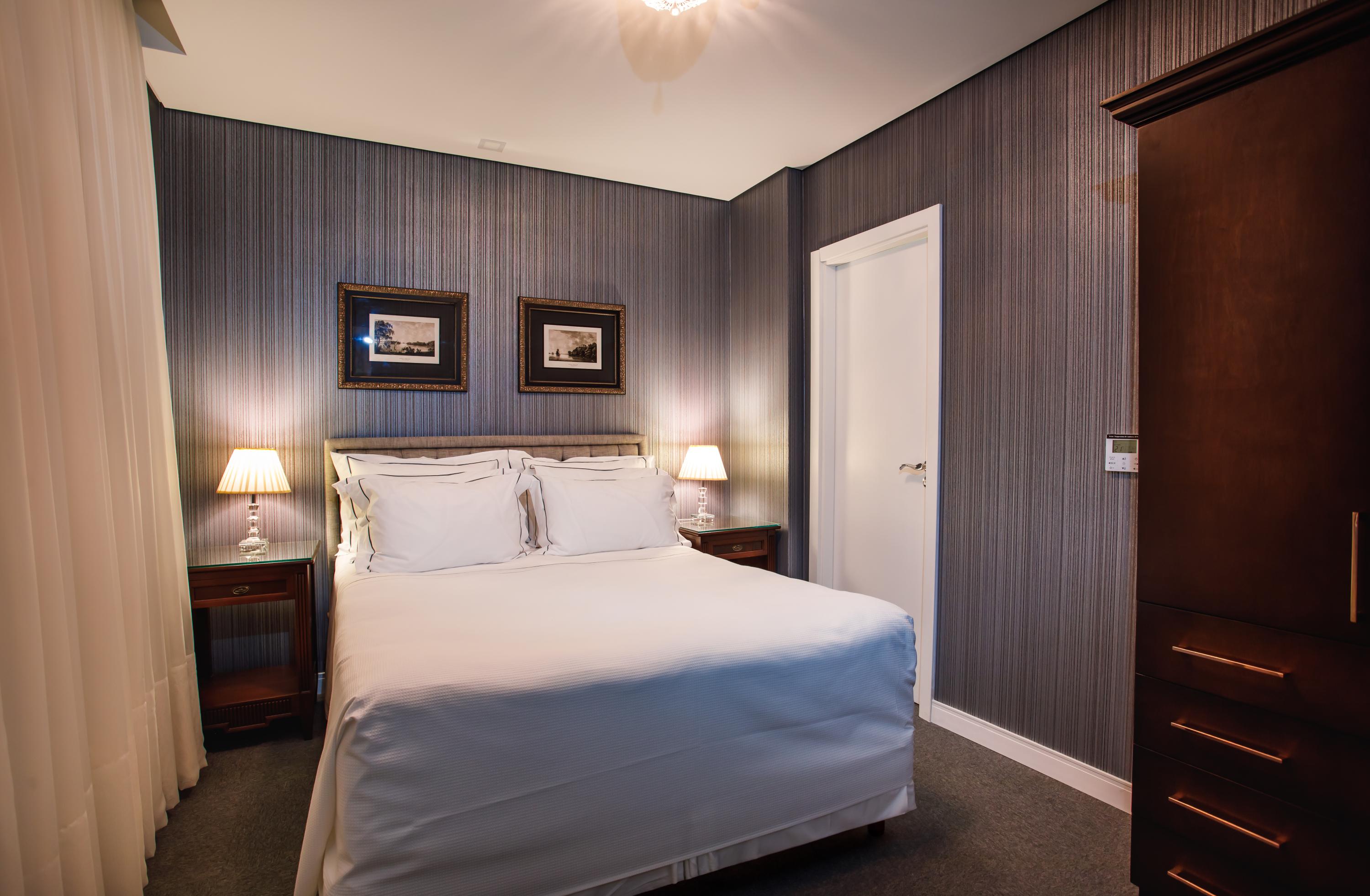 Suite, Street View