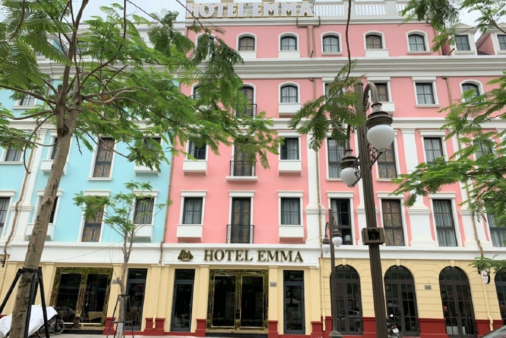 Hotel Emma 3/50