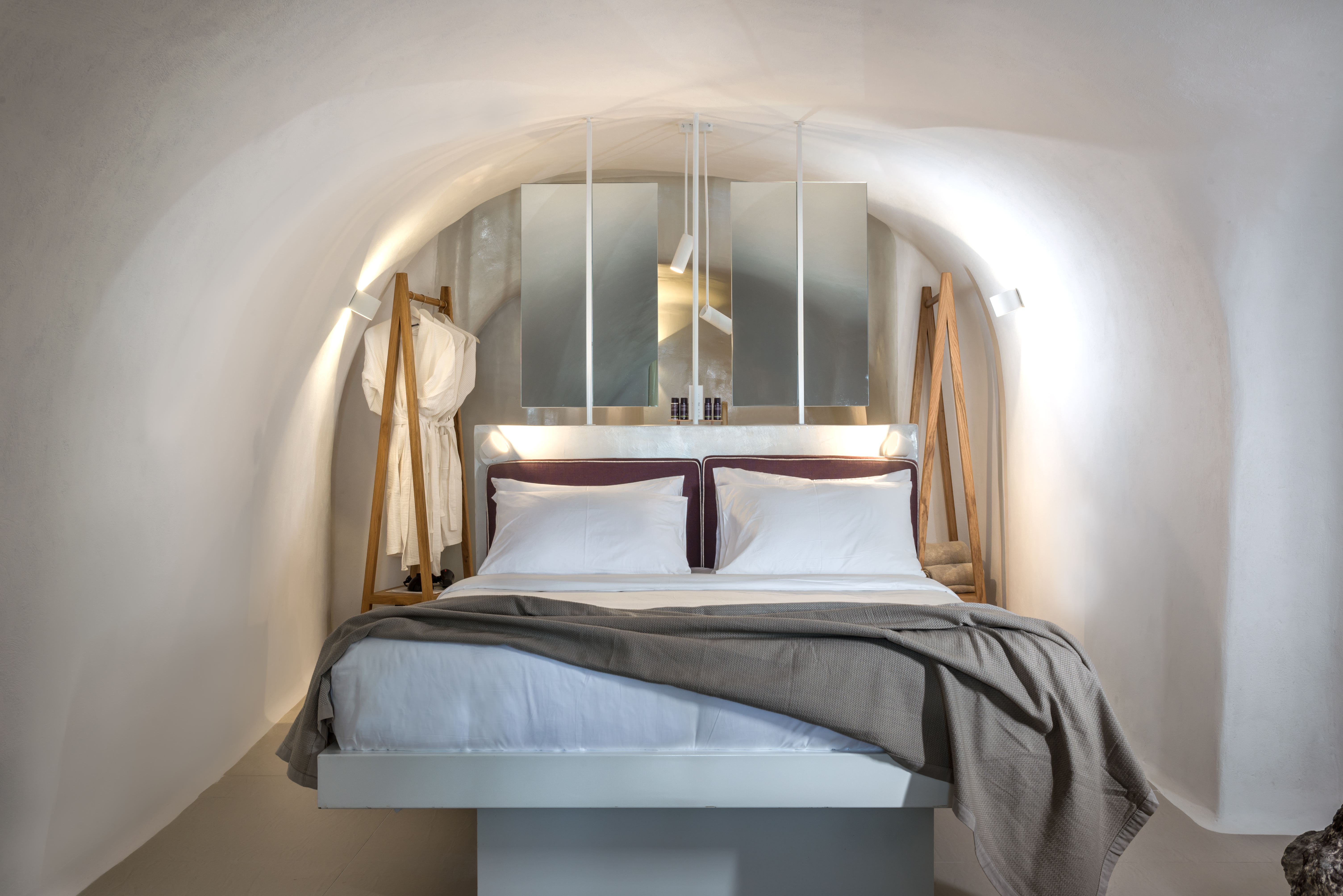 Cave, Suite, Caldera View, Outdoor Jetted Tub