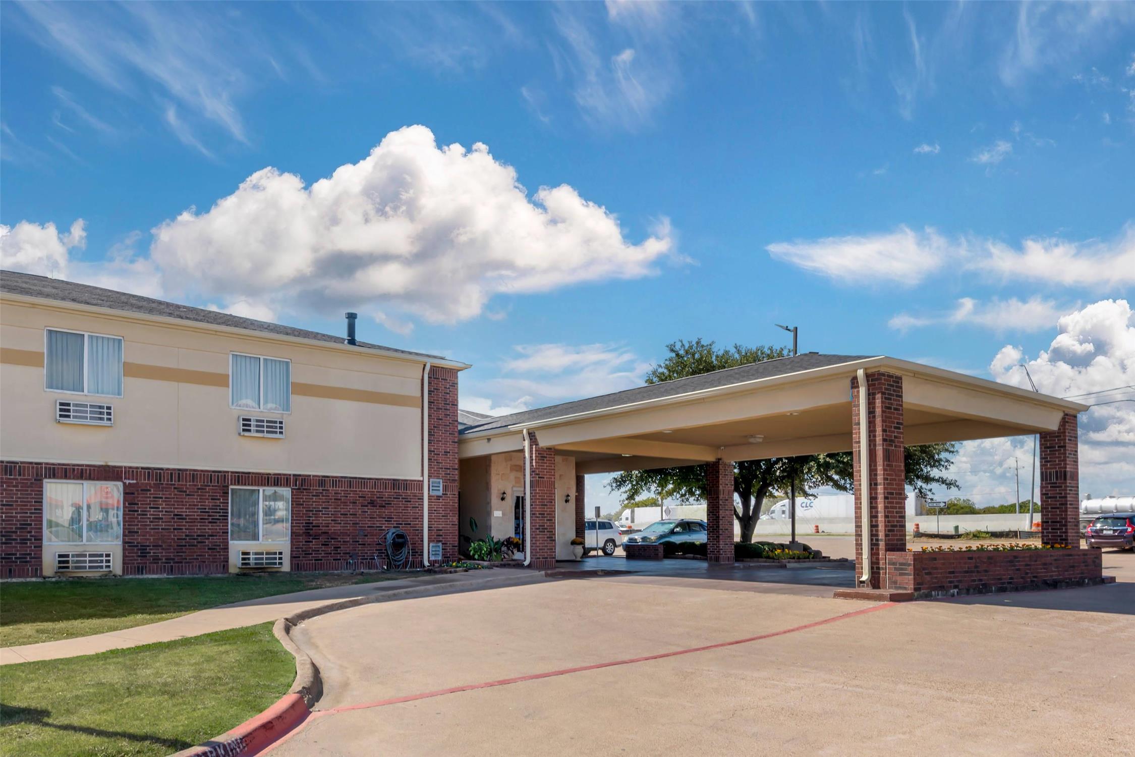Comfort Inn & Suites Red Oak - Dallas Area 22/23