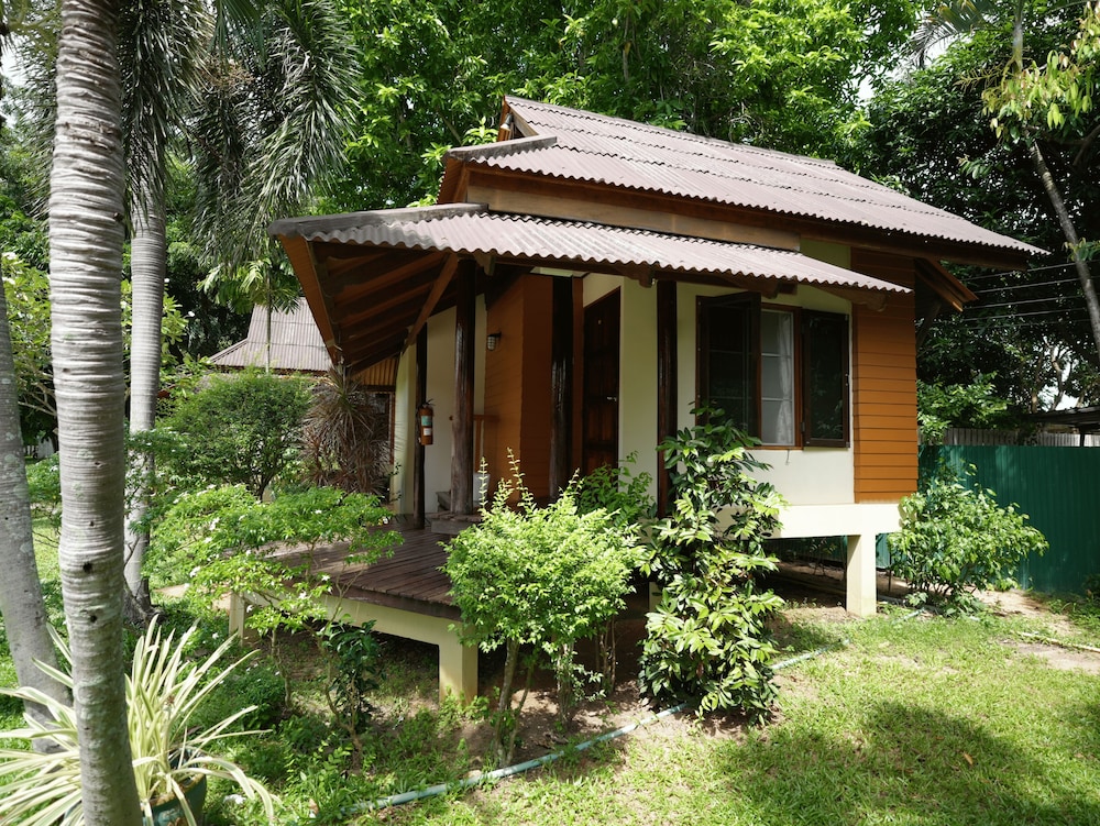 Baan Pun Sook Resort 2/60