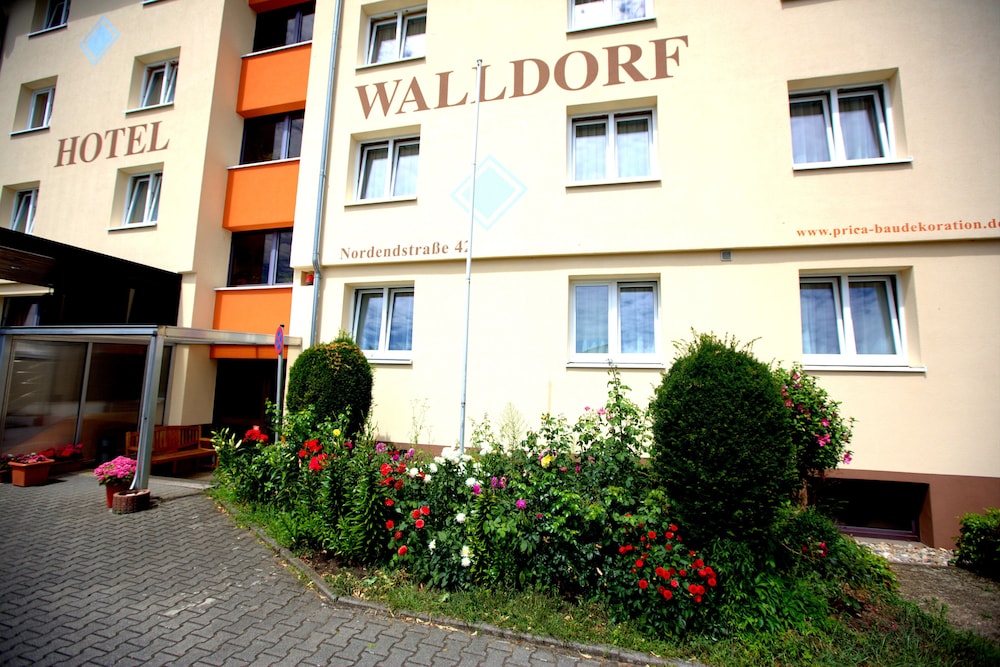 AIRPORT HOTEL WALLDORF 5/31