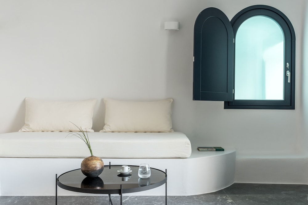 Chelidonia Luxury Suites - Adults Only 15/50