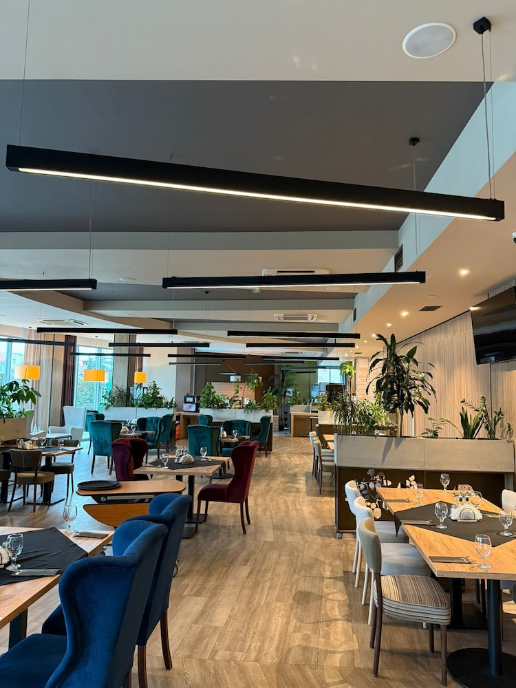 Best Western Plus Brzeg Centrum 36/49