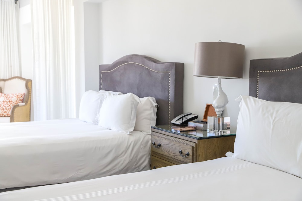 NAUTILUS SONESTA MIAMI BEACH 20/46