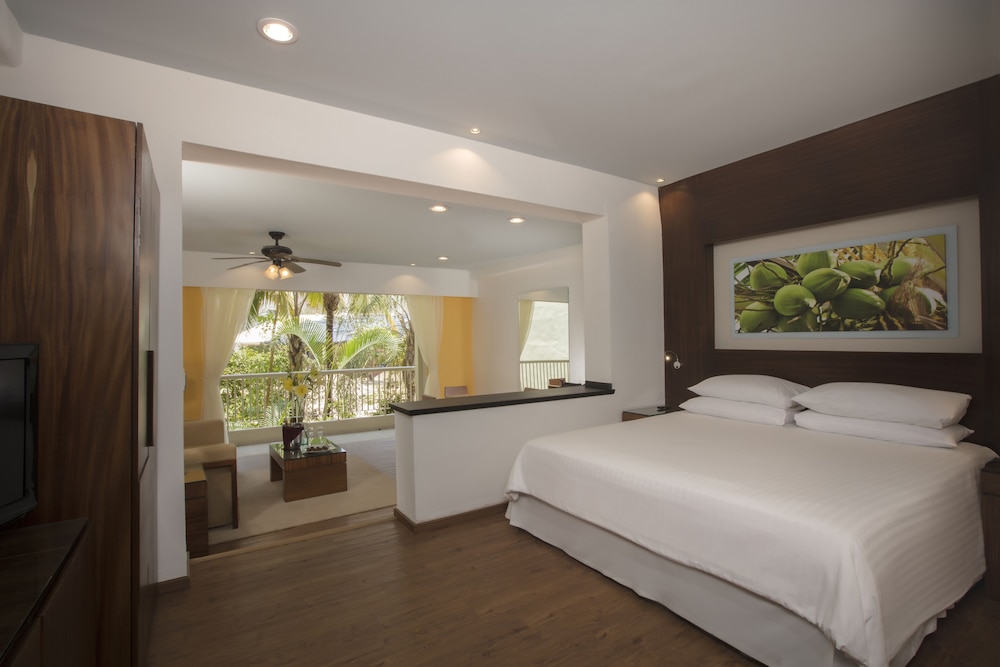 Krystal Grand Nuevo Vallarta All Inclusive 9/49