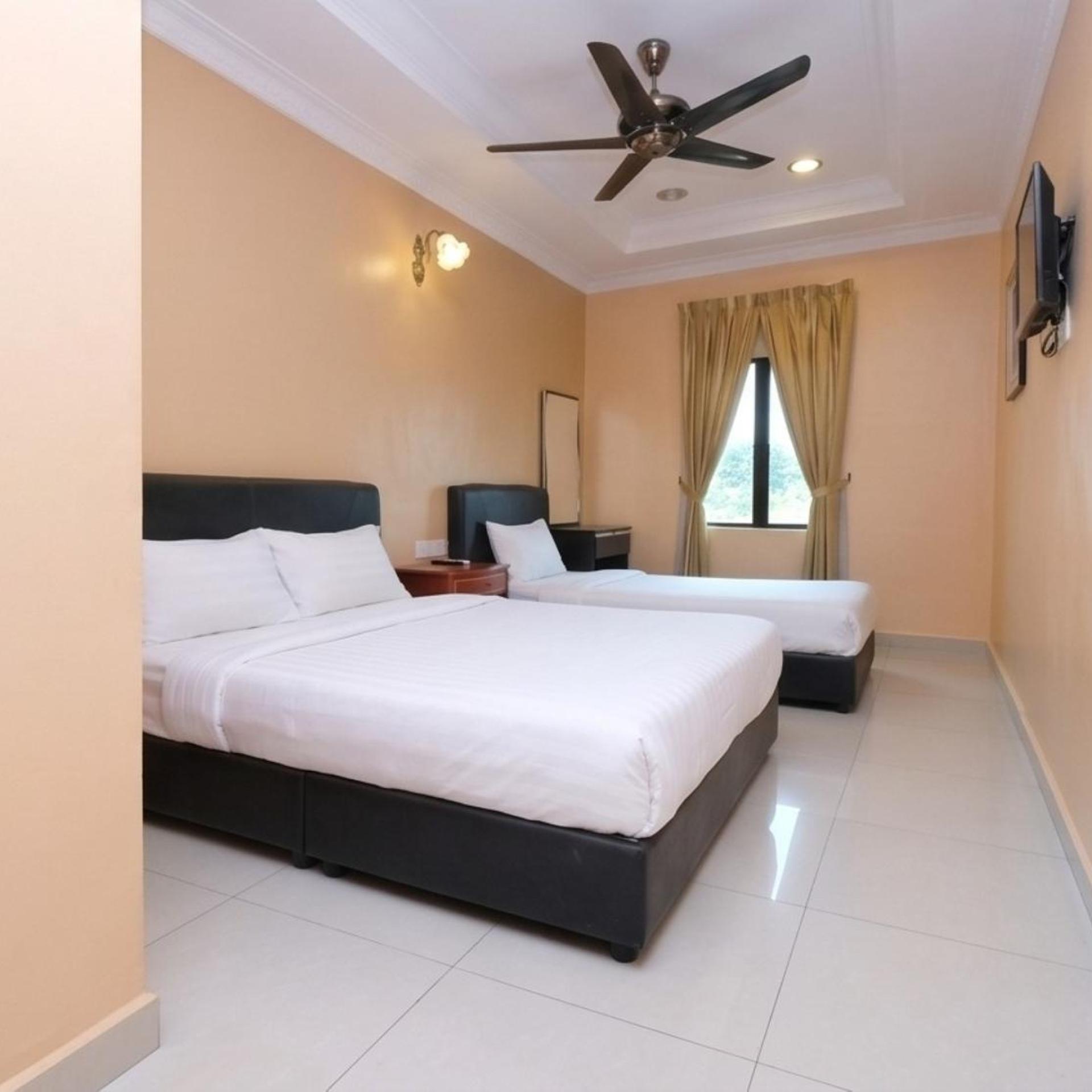Swing & Pillows at Ayuni Hotel Bangi, Selangor 8/31