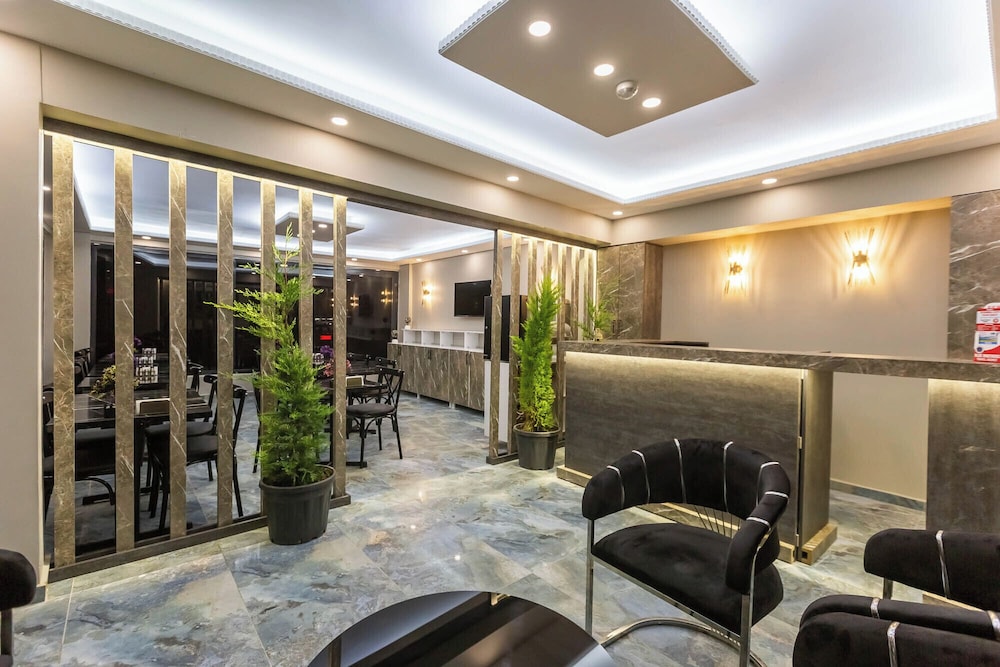 Ria Suites Hotel 8/37