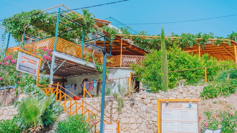 St. Nicholas Pension 33/50