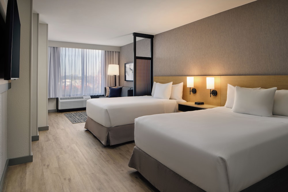 Hyatt Place Tampa Airport/Westshore 13/78