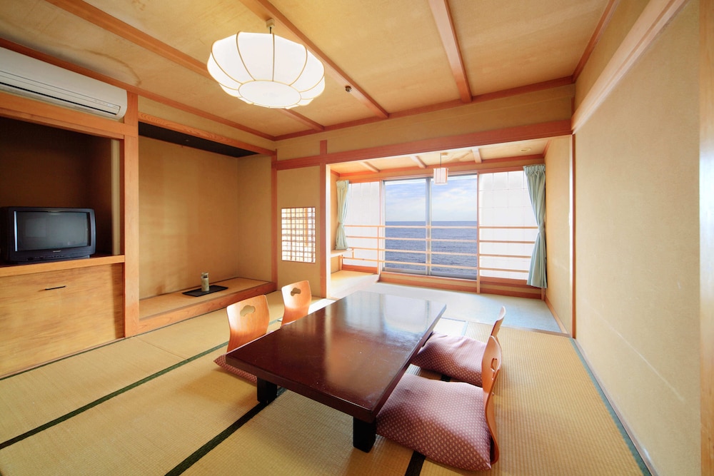 HOKKAWA ONSEN HOTEL 40/50