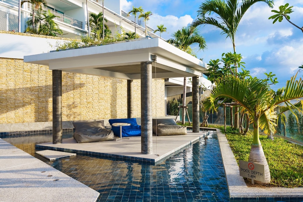 UniQue Boutique Resort 24/50