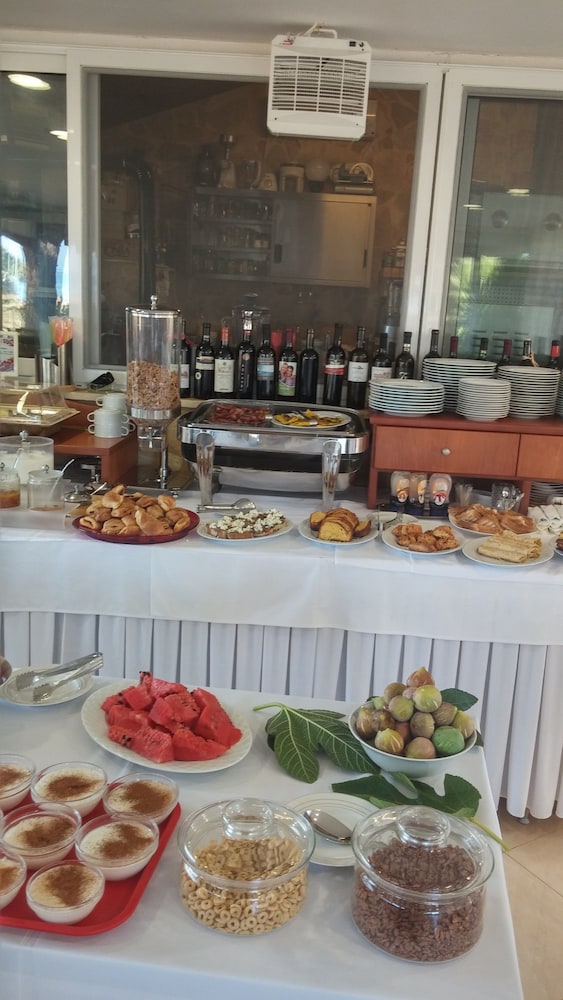 Irida Resort Suites 56/78